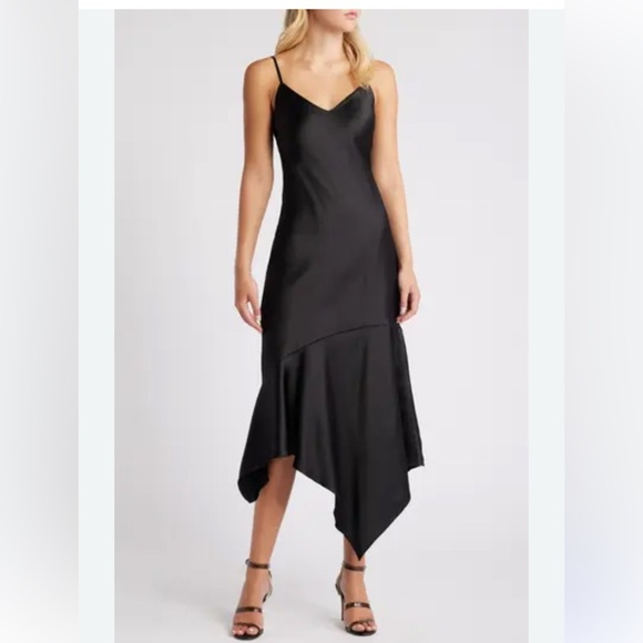 Steve Madden Lucielle
Handkerchief Hem Satin Slipdress size L - Picture 6 of 11